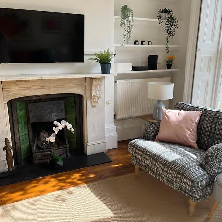 Elegant Bloomsbury Apartment In Tunbridge Wells エクステリア 写真